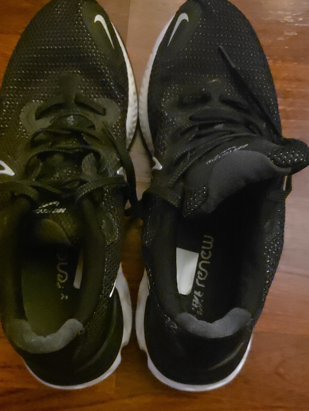 Nike Men’s Black and White Athletic Running Shoes